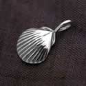 Wholesale silver scallop shell pendant.