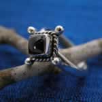 garnet stone ring